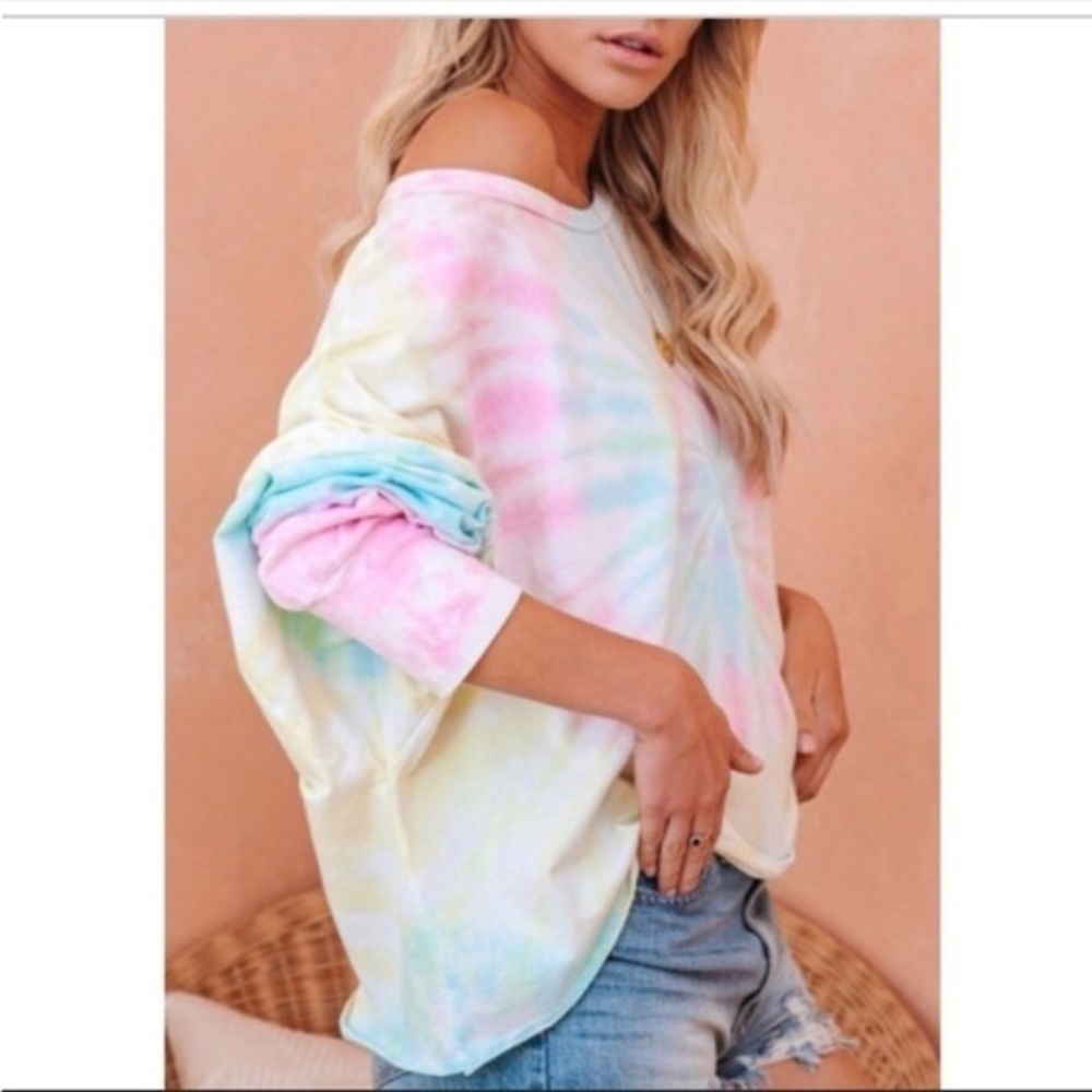 Long sleeve pull over top - Picture 9 of 9